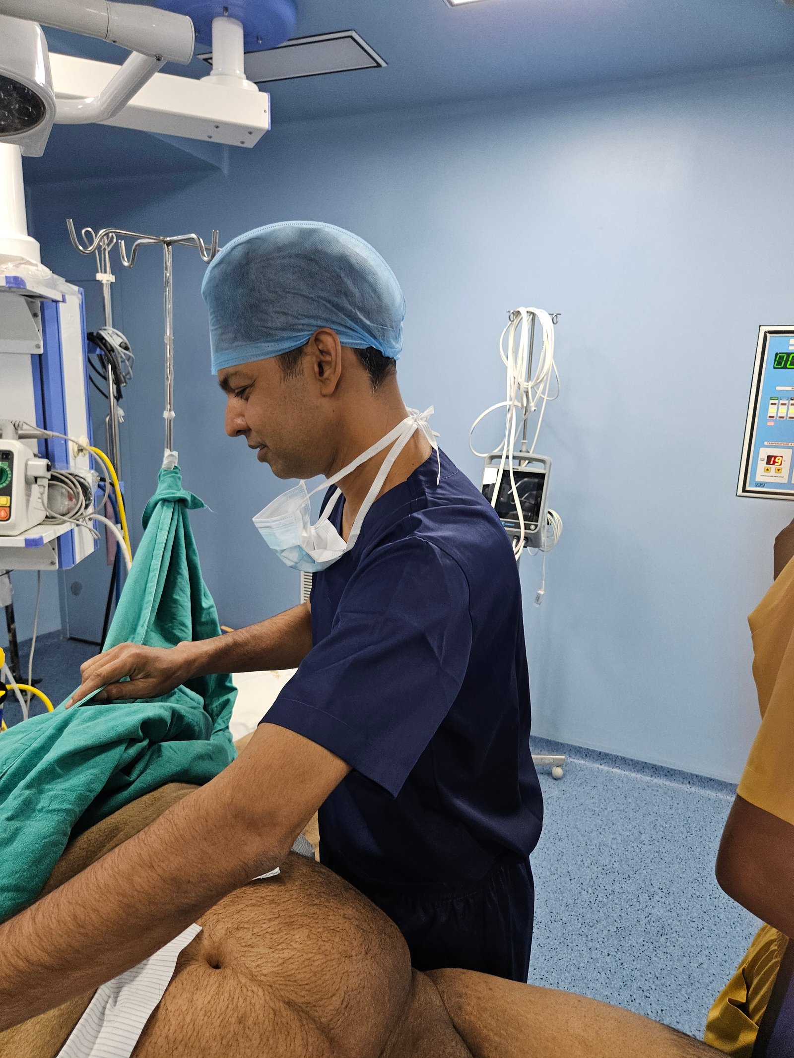 Dr. Bipin Solanki - Trauma & Fracture Specialist